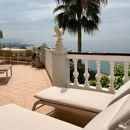 アパート Fantastic Sea Views Sun Lounge ネルハ